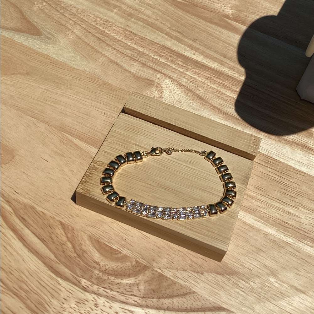 STATEMENT BRACELET - Picture 10 of 12